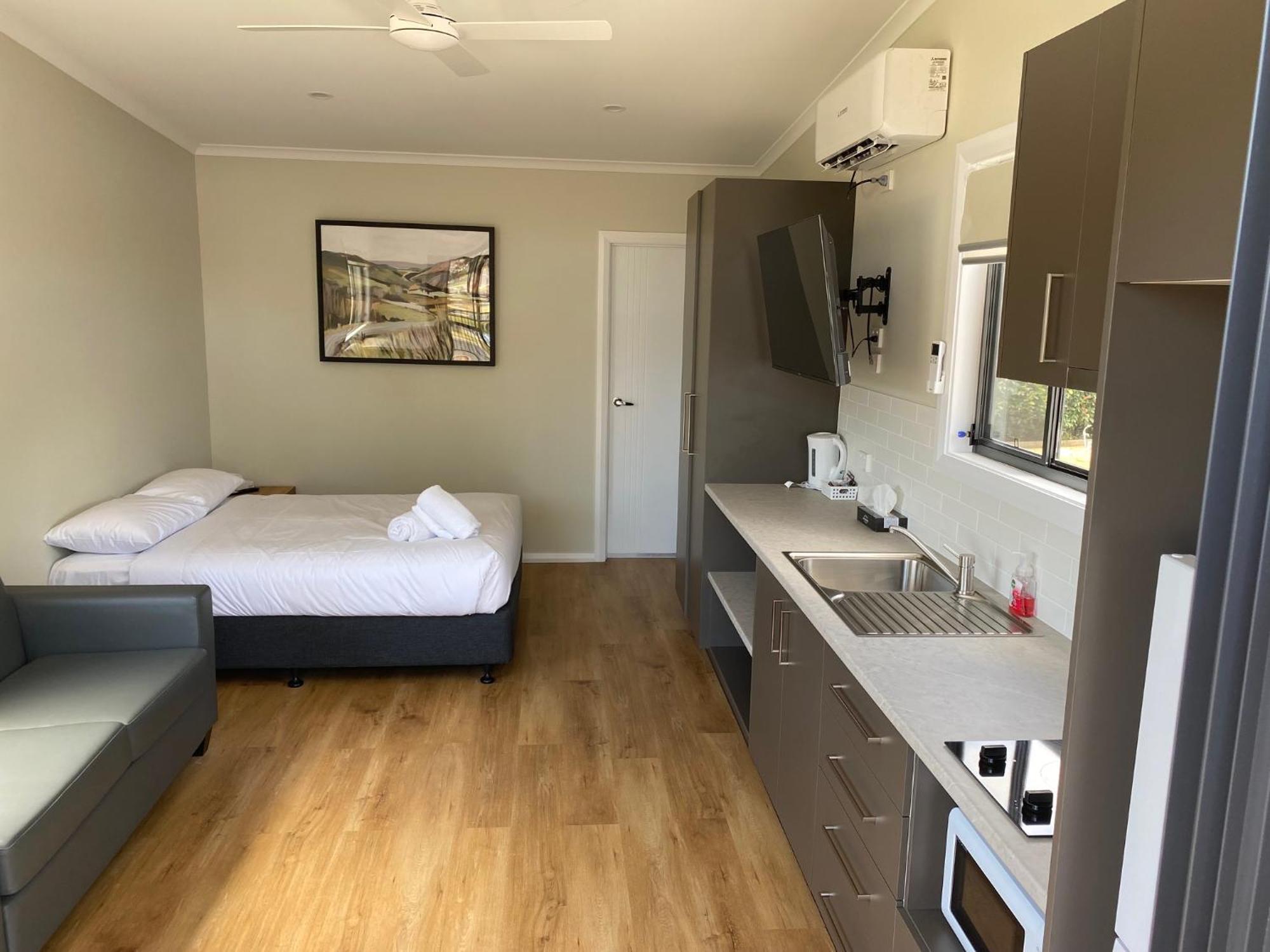Big4 Mudgee Holiday Park Exterior photo