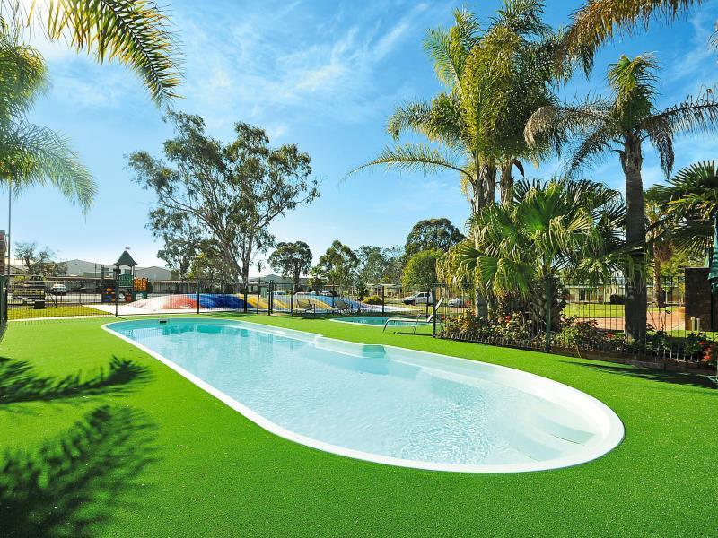 Big4 Mudgee Holiday Park Exterior photo